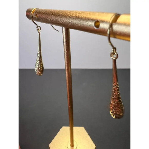 Turkish 10k yellow gold diamond cut teardrop earrings - Picture 7 of 11